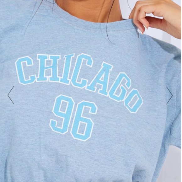 PrettyLittleThing Cotton Aqua Chicago '96 Graphic Elastic Hem Short Sleeve Tee - Picture 4 of 8